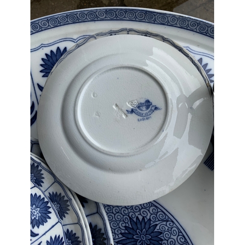 650A - Minton China Aster with Lazy Susan