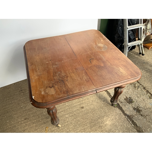 510 - Victorian Mahogany Dining Table