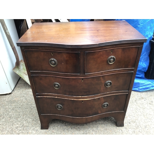 711 - Chest of Drawers