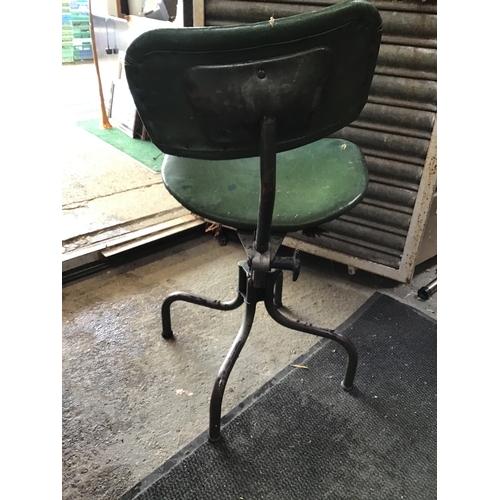 535 - Vintage machinists/office chair