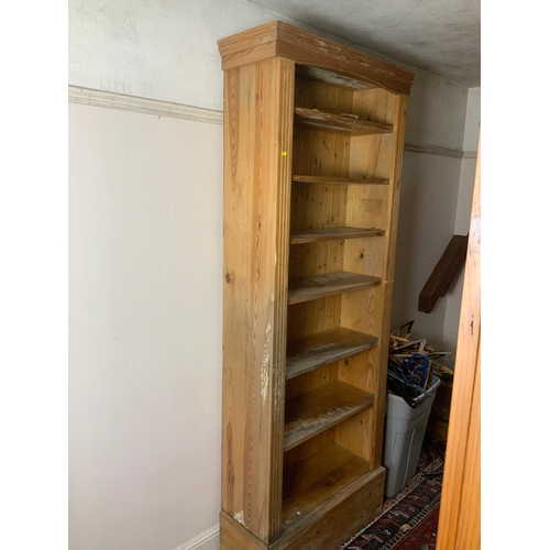 122 - Pine Bookshelves