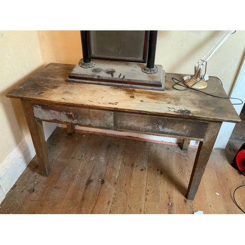 160 - Pine Desk