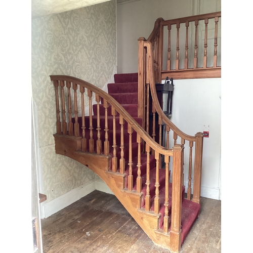 162 - Pine Staircase - Buyer to Remove