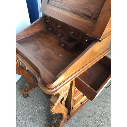 565 - Reproduction Davenport Desk