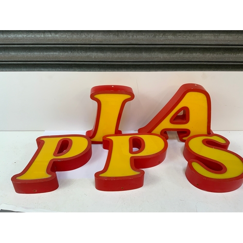 404 - 5x Large Metal/Plastic Letters