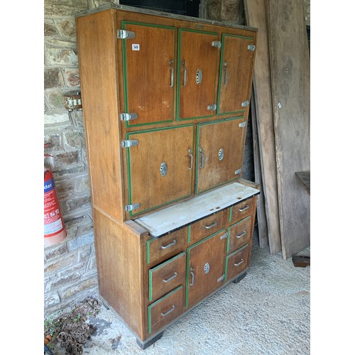 349 - Retro Kitchenette with Original Fittings