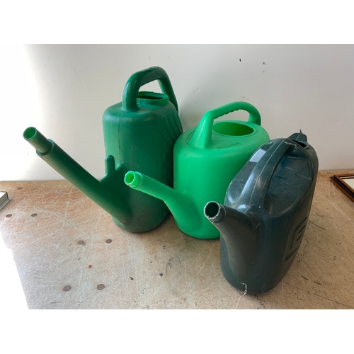 25 - 3x Plastic Watering Cans