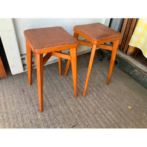 259 - Retro Stools