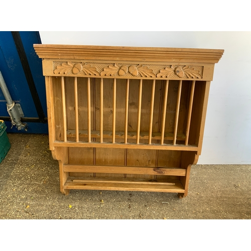 502 - Pine Plate Rack