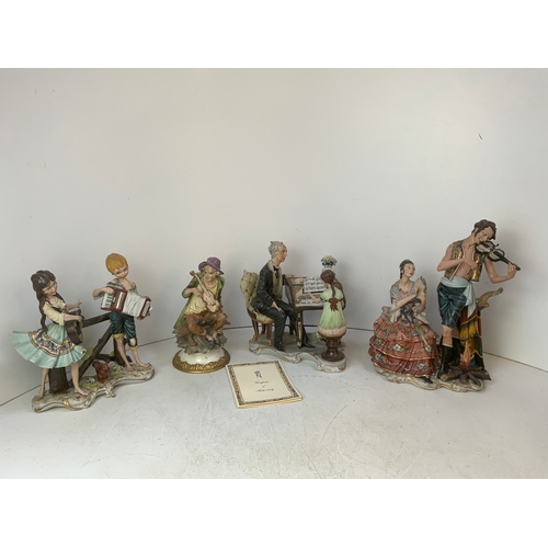 192 - 4x Capodimonte Figurines