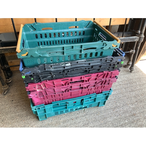 1 - Crates