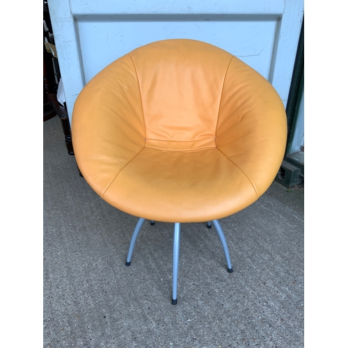 454 - Retro Vinyl Orange Swivel Chair