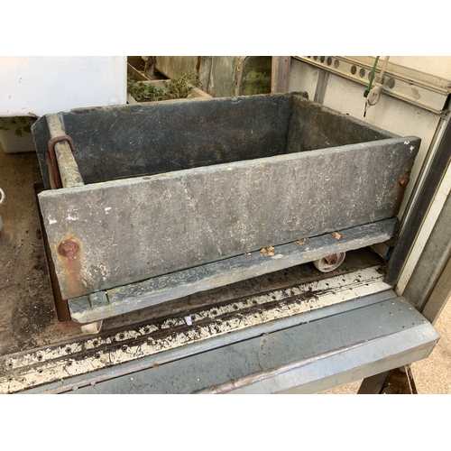 10A - Slate Trough