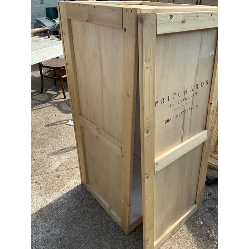 137 - Large Packing Crate