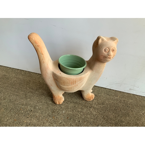 16 - Pussy Cat Planter