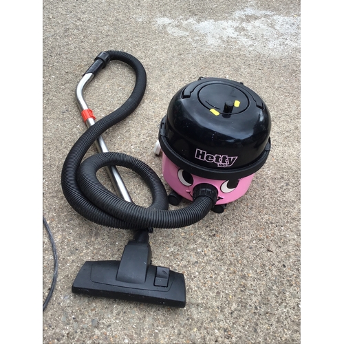 840 - Hetty Vacuum