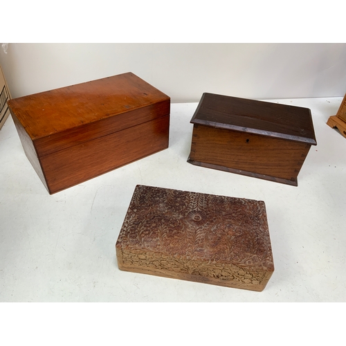 832 - Treen Boxes