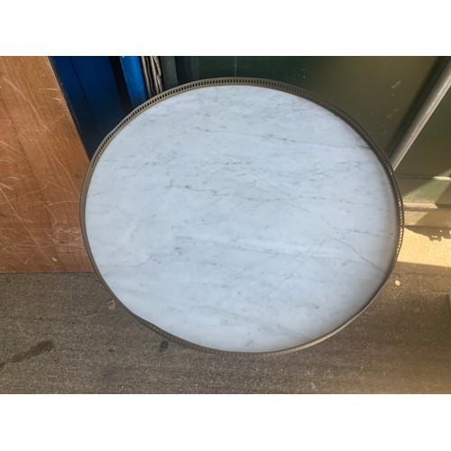 664 - Circular Marble Topped Table with Brass Gallery