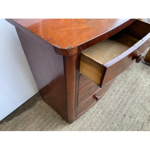 724 - Victorian Mahogany Bow Front Chest - Two over Three Drawers