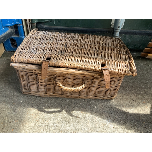 182 - Wicker Hamper