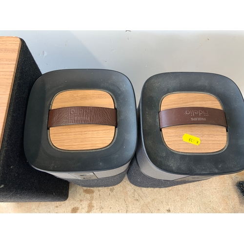 299 - Philips Fidelio Speakers