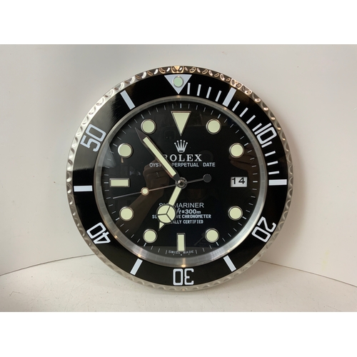 701 - Rolex Style Oyster Perpetual Date Submariner Clock