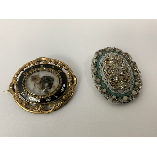 683 - 2x Antique Brooches