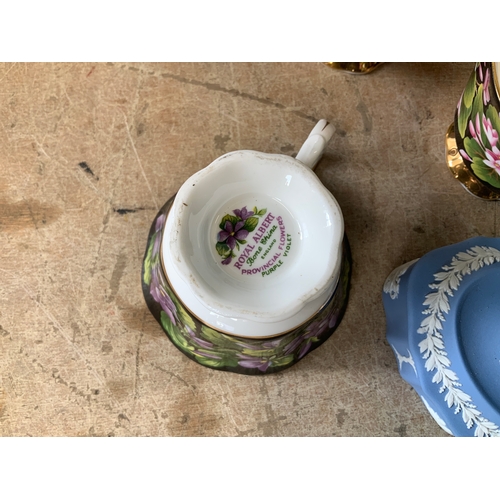 254 - Wedgwood - Jasperware and Royal Albert