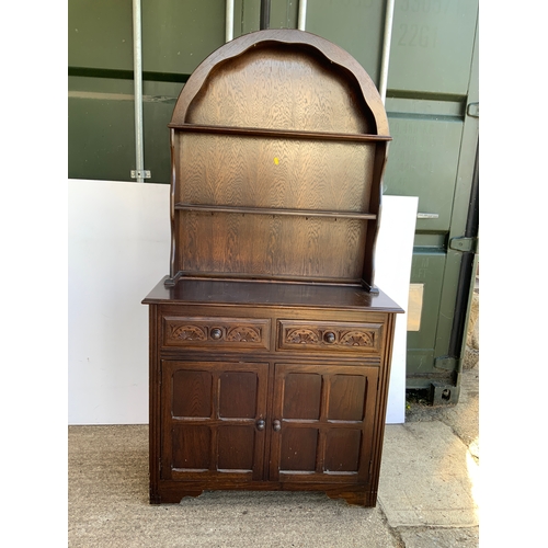 600 - Arch Topped Dresser