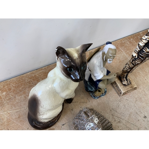 276 - Beswick Cat etc