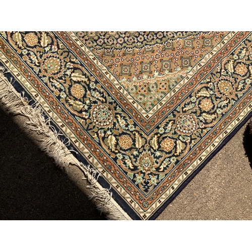 191 - Rug - 150cm x 250cm