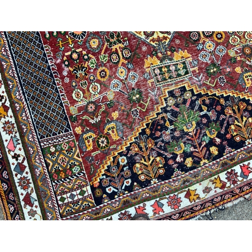 788 - Rug - 260cm x 175cm