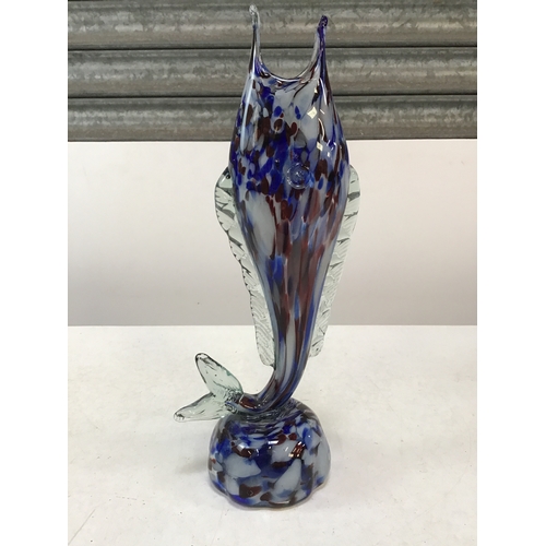 639 - Retro Glass Fish Vase - H38cm