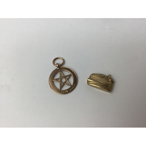 638 - 9ct Gold Charms - Star and Cigarette Lighter - 4.05gms