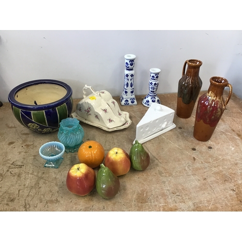 371 - Ceramics - Cheese Dishes etc