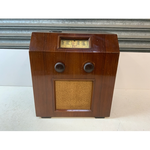 354 - Burndept CN 229 1935 Valve Radio