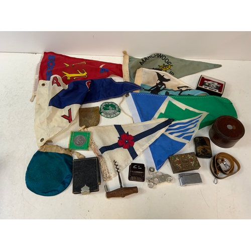 661 - Collectables - Pennants and Corkscrew etc