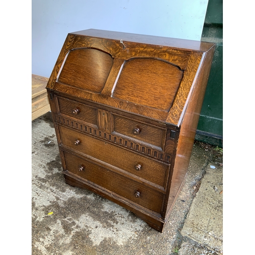 536 - Oak Bureau