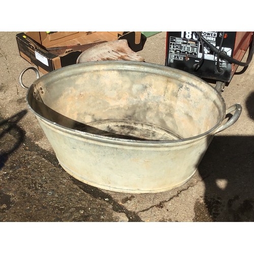 190 - Galvanised Bath - L74cm