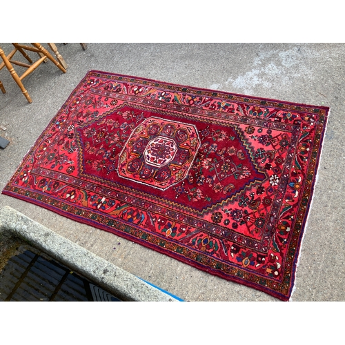 360 - Good Quality Wool Rug - 135cm x 210cm