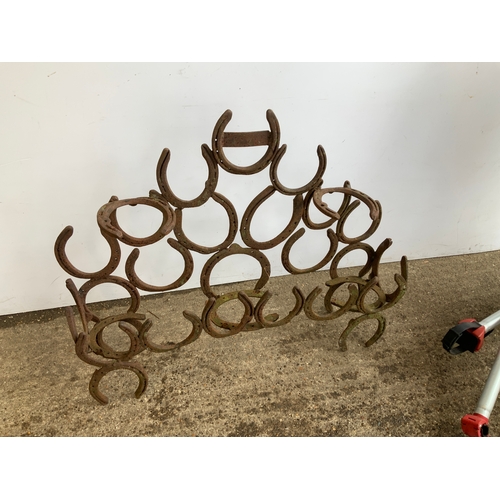 6 - Horseshoe Plant Stand