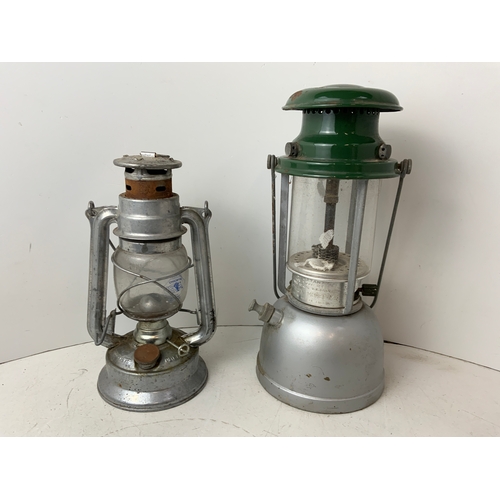 393 - 2x Oil Lamps