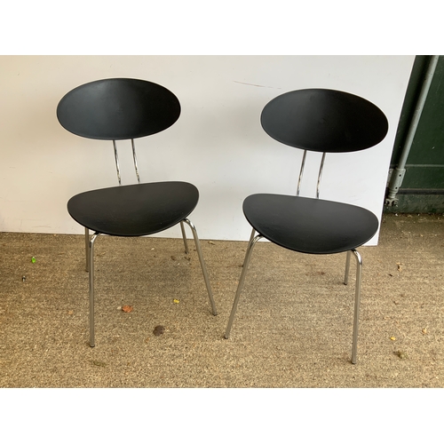 622 - Pair of Modern Chairs