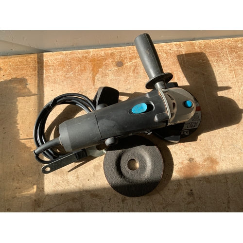 692A - Angle Grinder