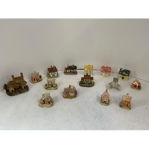 448 - Miniature Houses