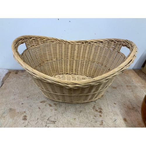 640 - Basket