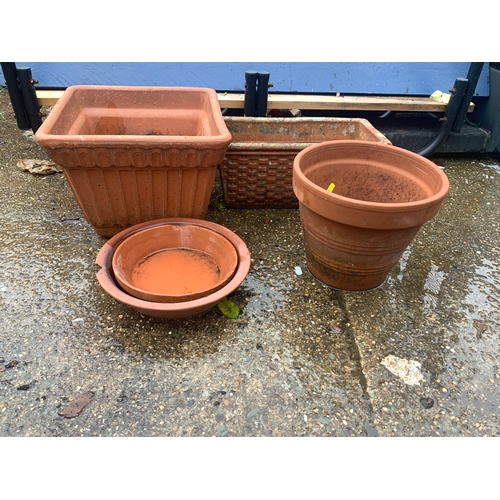 83 - Terracotta Pots