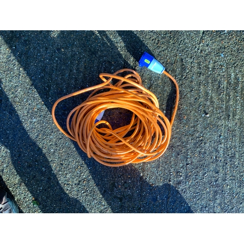 22 - Hook Up Cable