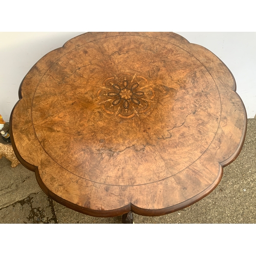 726A - Victorian Mahogany and Walnut Breakfast Table