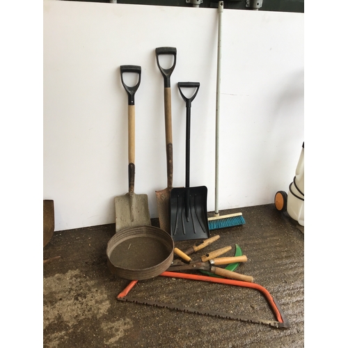 17 - Garden Tools etc